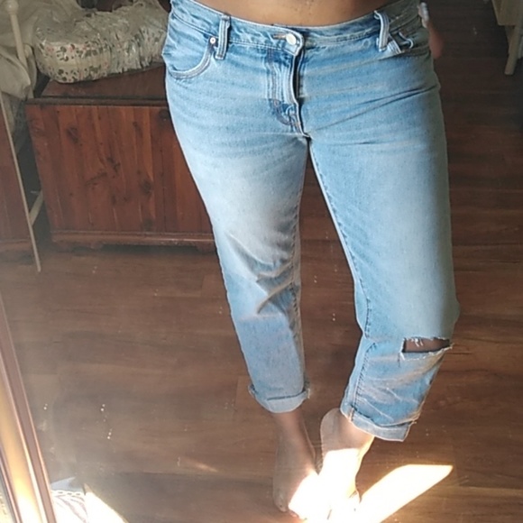 Gap Sexy Boyfriend Jeans - Picture 2 of 4